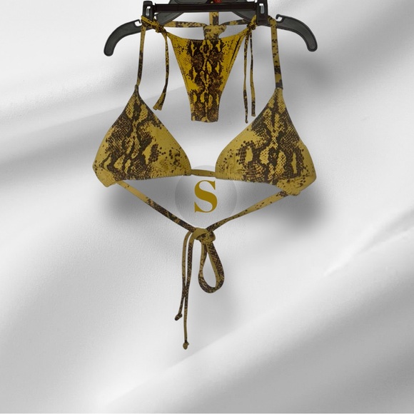 Bikini Set - Picture 2 of 3